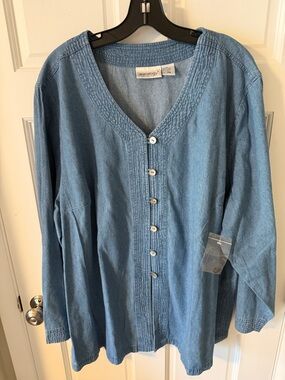 NEW Newport News Jeanology Collection blue denim tunic button down blouse  26W